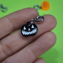SMALL - HAPPY PUMPKIN CHARMS