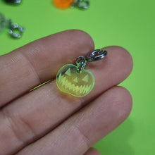SMALL - HAPPY PUMPKIN CHARMS