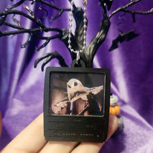 NIGHTMARE LENTICULAR KEYCHAIN