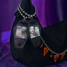 COFFIN FRAME MAGNETIC KEYCHAIN